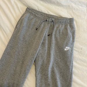 Nike joggers